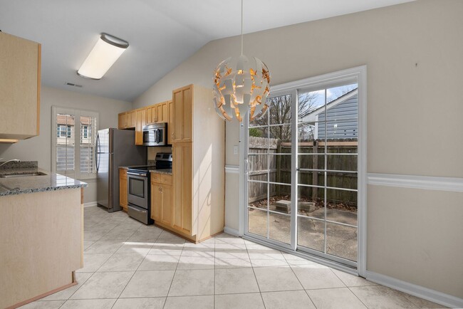 Building Photo - Just Listed in Virginia Beach – Move-In Ready!