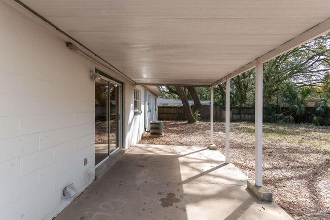 Building Photo - 4513 Guerlain Way