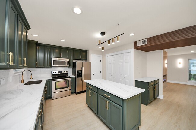 Building Photo - 14647 Perthshire Rd