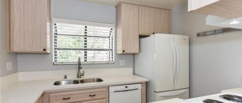 Building Photo - 90 Lakepines