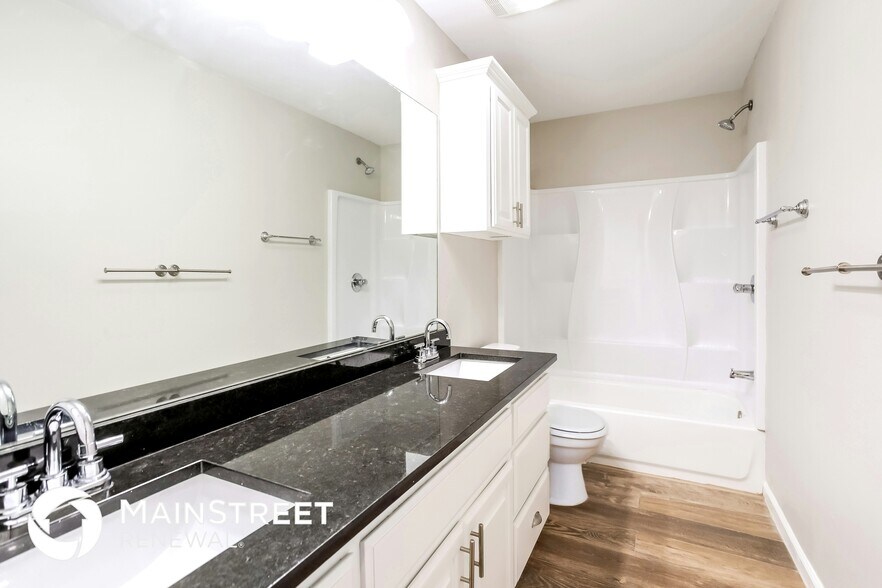 Building Photo - 17304 Hardwood Pl