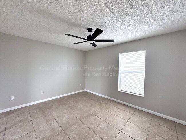 Building Photo - 563 Fort Smith Blvd