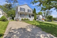 Building Photo - 504 Bickford Ave
