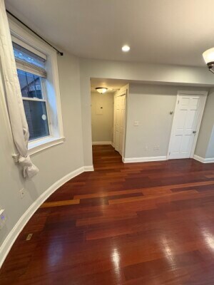 Building Photo - 106 E Brookline St