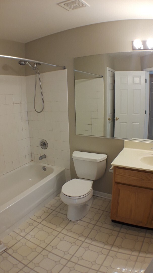 Building Photo - 2817 Adams Ct