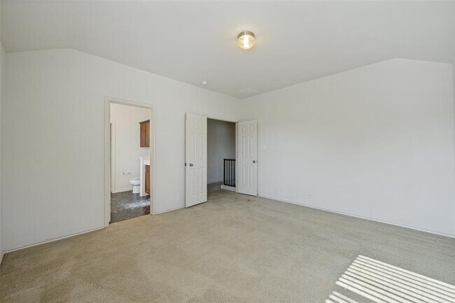 Building Photo - 3500 Savage Springs Dr