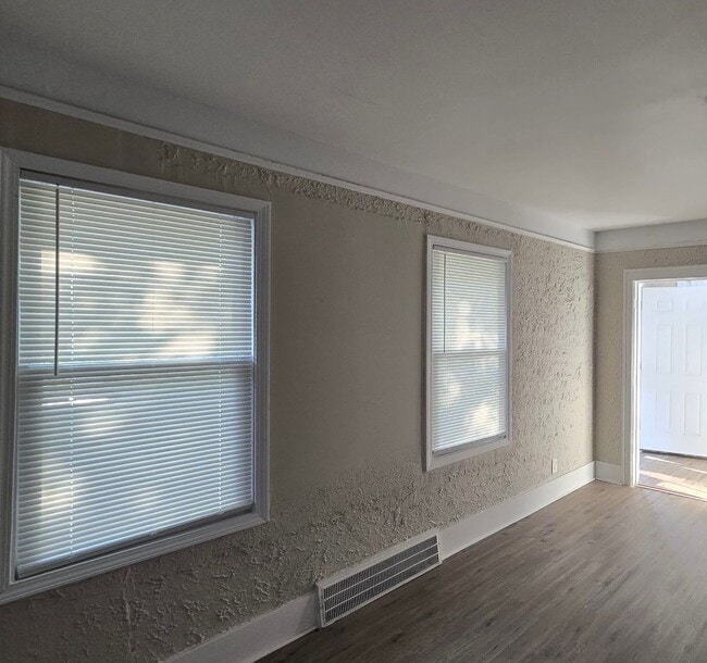 Primary Photo - Beautifully Renovated 3-Bedroom Home – We ...