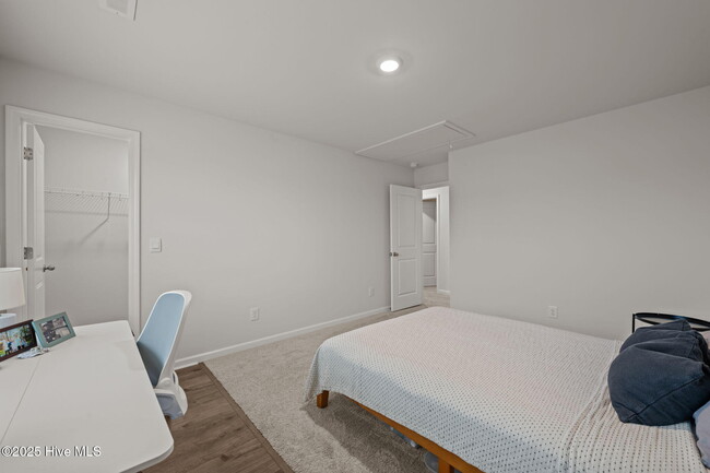 Building Photo - 107 Walton Dr