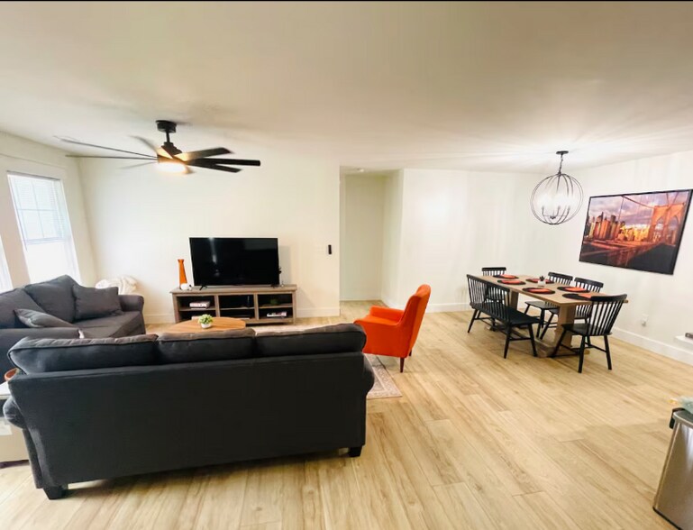Building Photo - 549 Osprey Cir