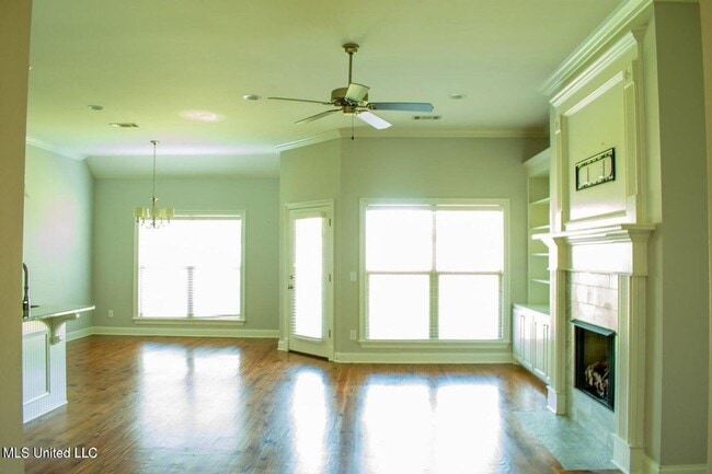Building Photo - 3 Bed/2 Bath Home in Woodscope of Oakfield