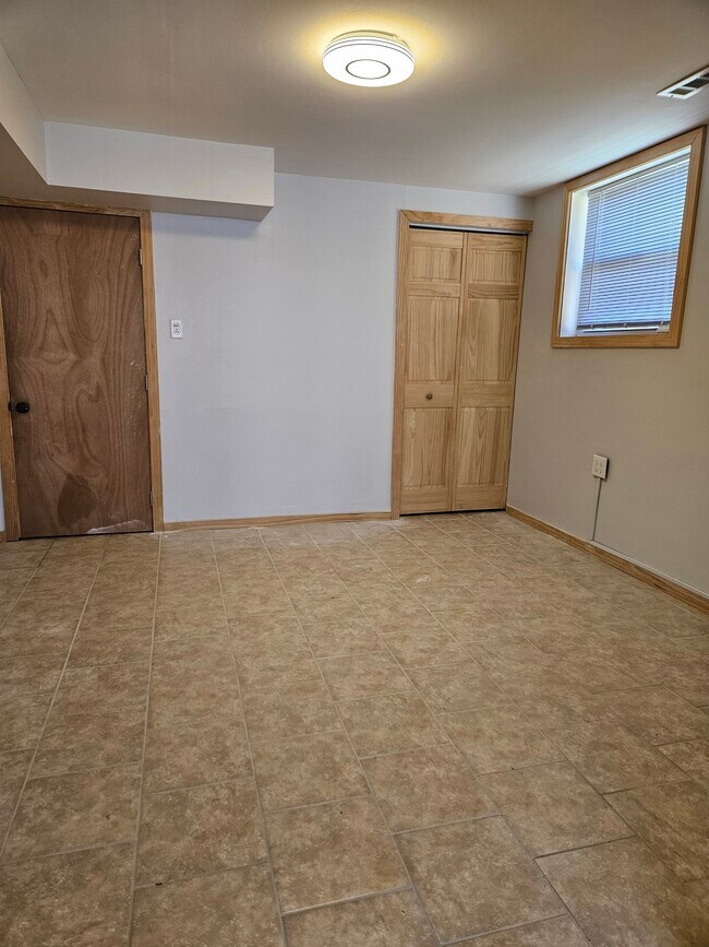 Building Photo - 7518 Taney Pl