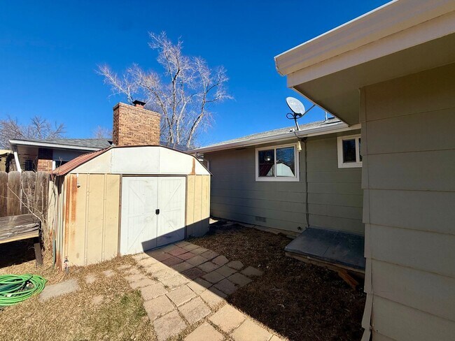 Building Photo - Charming, Updated Ranch-Style Home Near Lake Loveland