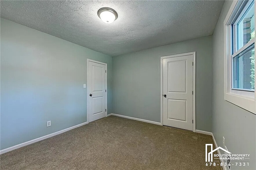 Building Photo - Room in Single Family Home on Potomac Dr NW