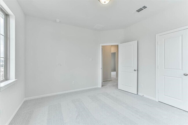 Building Photo - 704 Ocean Palms Dr