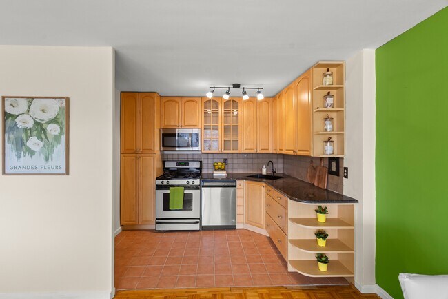 Building Photo - 1401 Pennsylvania Ave