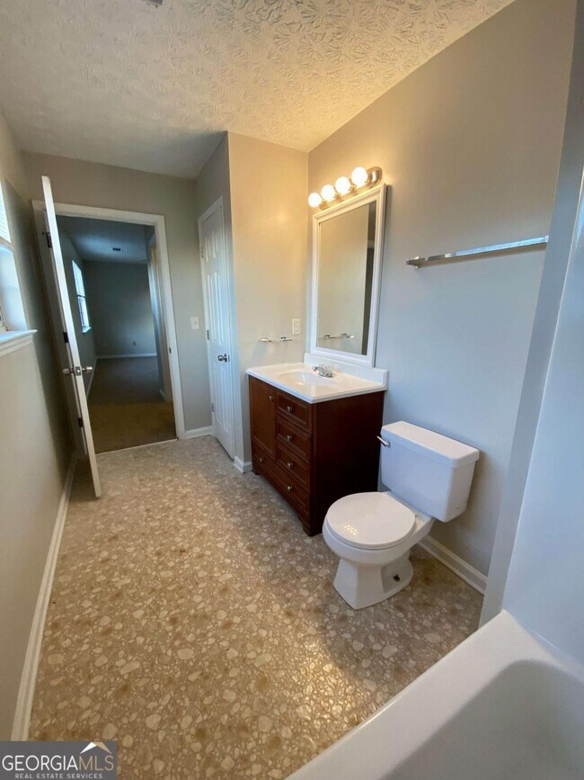 Building Photo - 3543 Sweetgum Ln