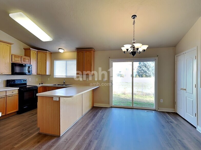 Building Photo - 96 N 1660 W