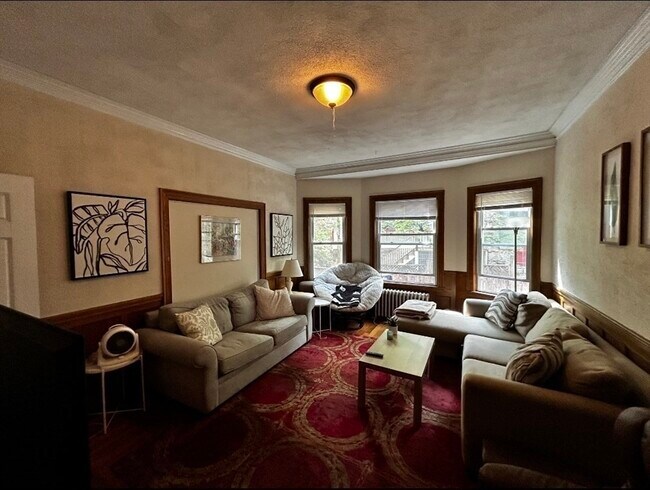 Building Photo - 52 Lanark Rd