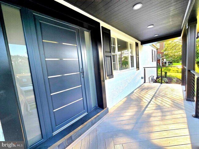 Building Photo - 6065 Munson Hill Rd