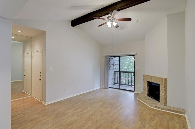 Building Photo - 11711 Memorial Dr