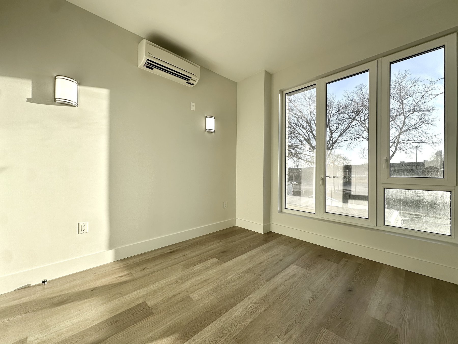 Building Photo - 91 Bruckner Blvd