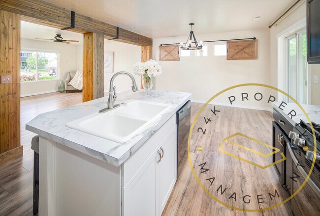 Building Photo - 12138 W Havencrest Dr