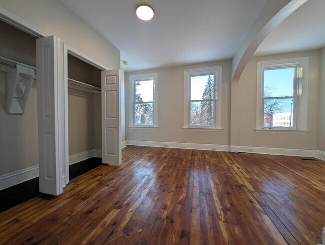 Building Photo - 7409 Idlewild St