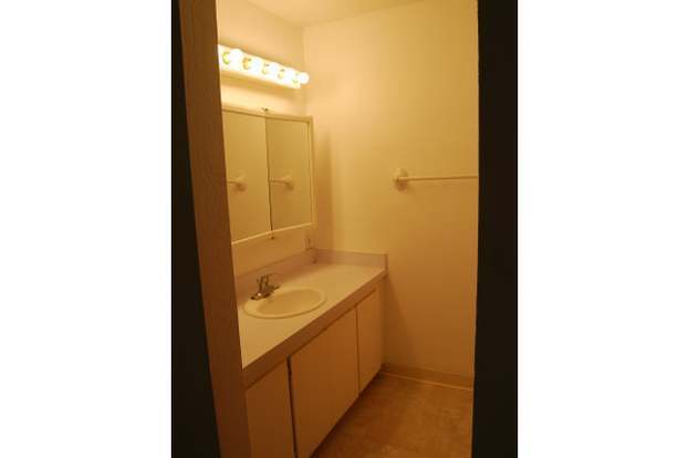 Building Photo - 280 Tradewinds Dr