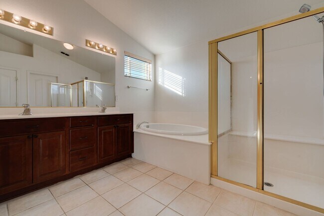 Building Photo - 9538 Fox Wind Ct