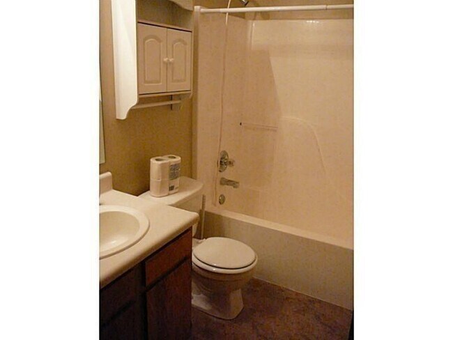 Building Photo - 6209 Pinnacle Blvd