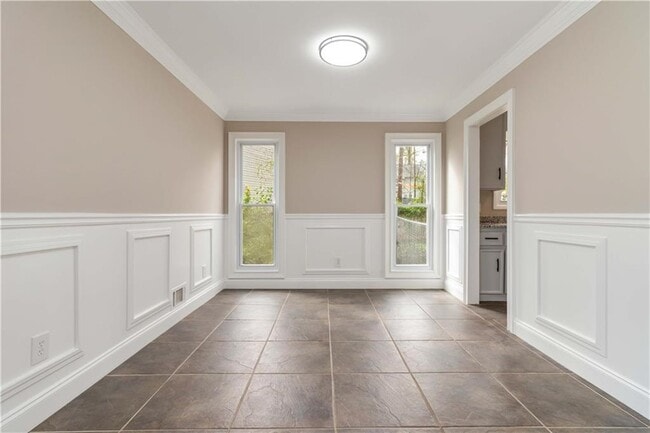 Building Photo - 3230 Cedar Bluff Dr NE