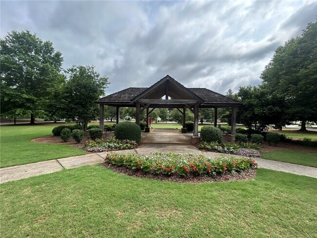 Building Photo - 664 Oakside Pl