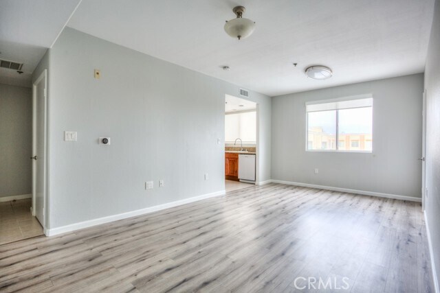 Building Photo - 580 W Main St