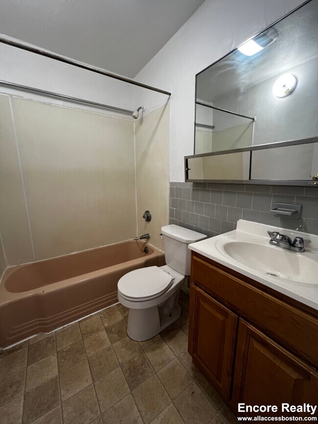 Building Photo - 33 Lancaster Terrace