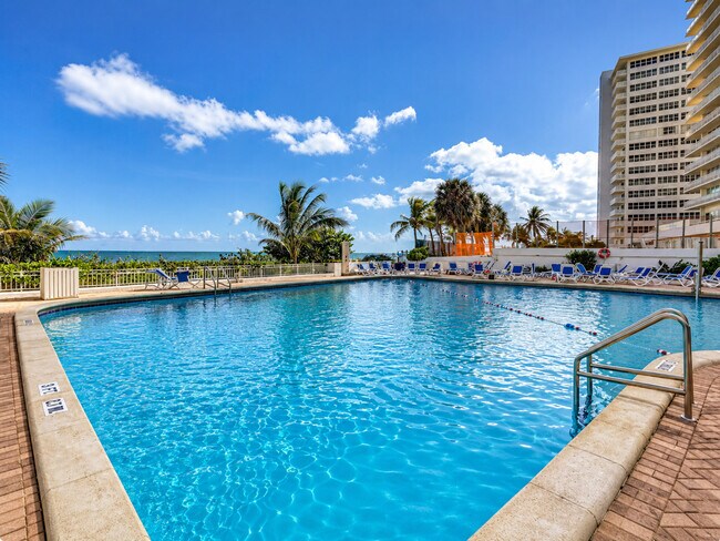 Building Photo - 4040 Galt Ocean Dr