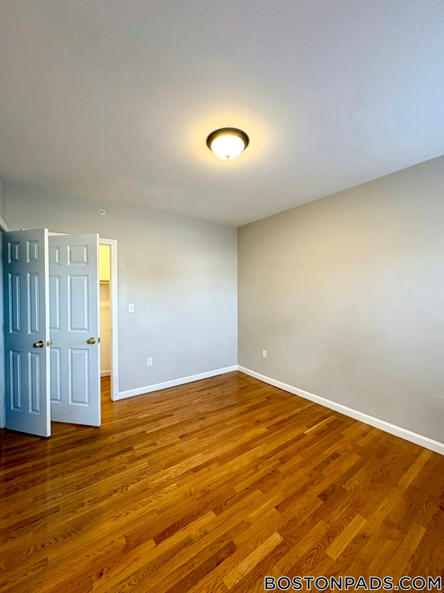 Building Photo - 4 Kingsley Terrace