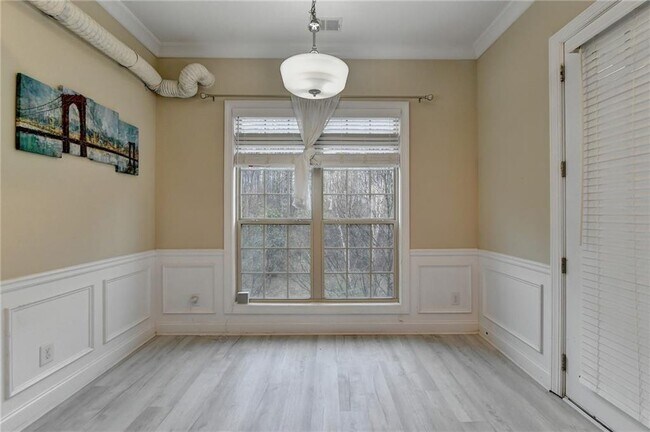 Building Photo - 2405 Tenor Ln