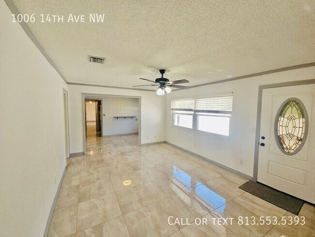 Building Photo - 1006 14th Ave NW