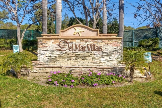 Building Photo - 12588 Carmel Creek Rd