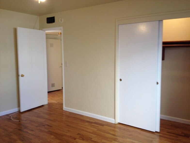 Bedroom - 91 Virginia E St