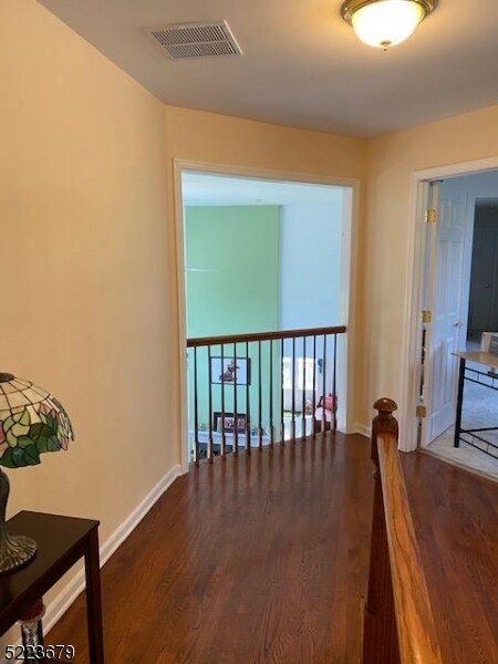 Building Photo - 29 Phillip Dr