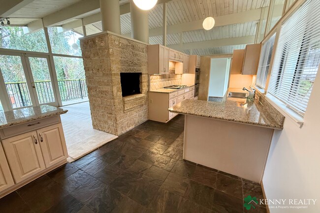 Building Photo - Spacious 4 Bedroom Home in San Mateo Hills with Dual Primary Suites