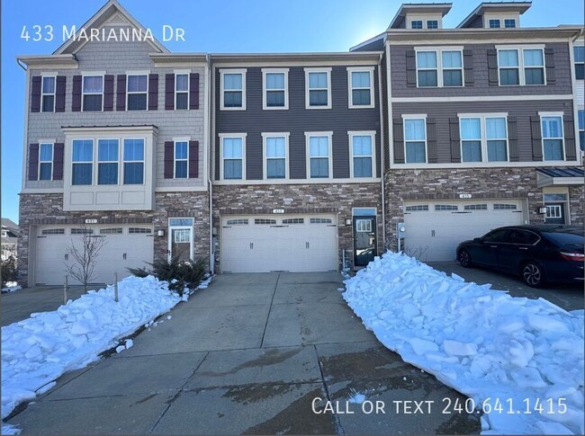 Building Photo - 433 Marianna Dr