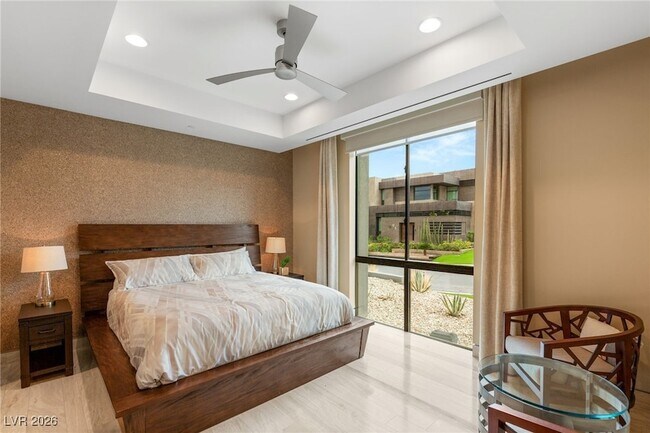 Building Photo - 98 Sun Glow Ln