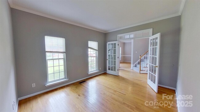 Building Photo - 12111 Carolina Oak Cir