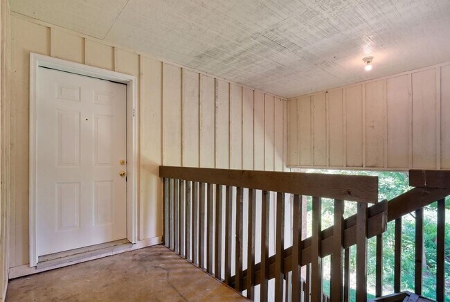 Building Photo - 346 Fairway Ave