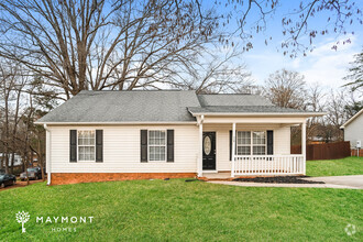 Building Photo - Charming 3-Bedroom