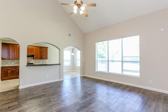 Building Photo - 20907 Field Manor Ln