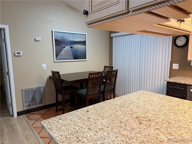 Building Photo - 6792 S Hollyoak Point