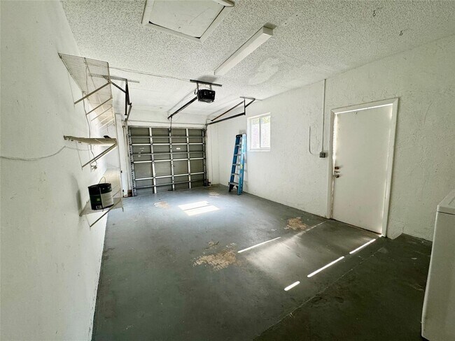Building Photo - 2639 Taylor St